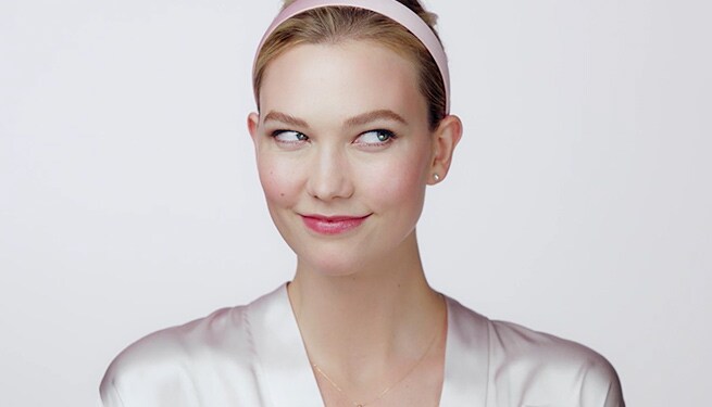 estee lauder lip moisturizer